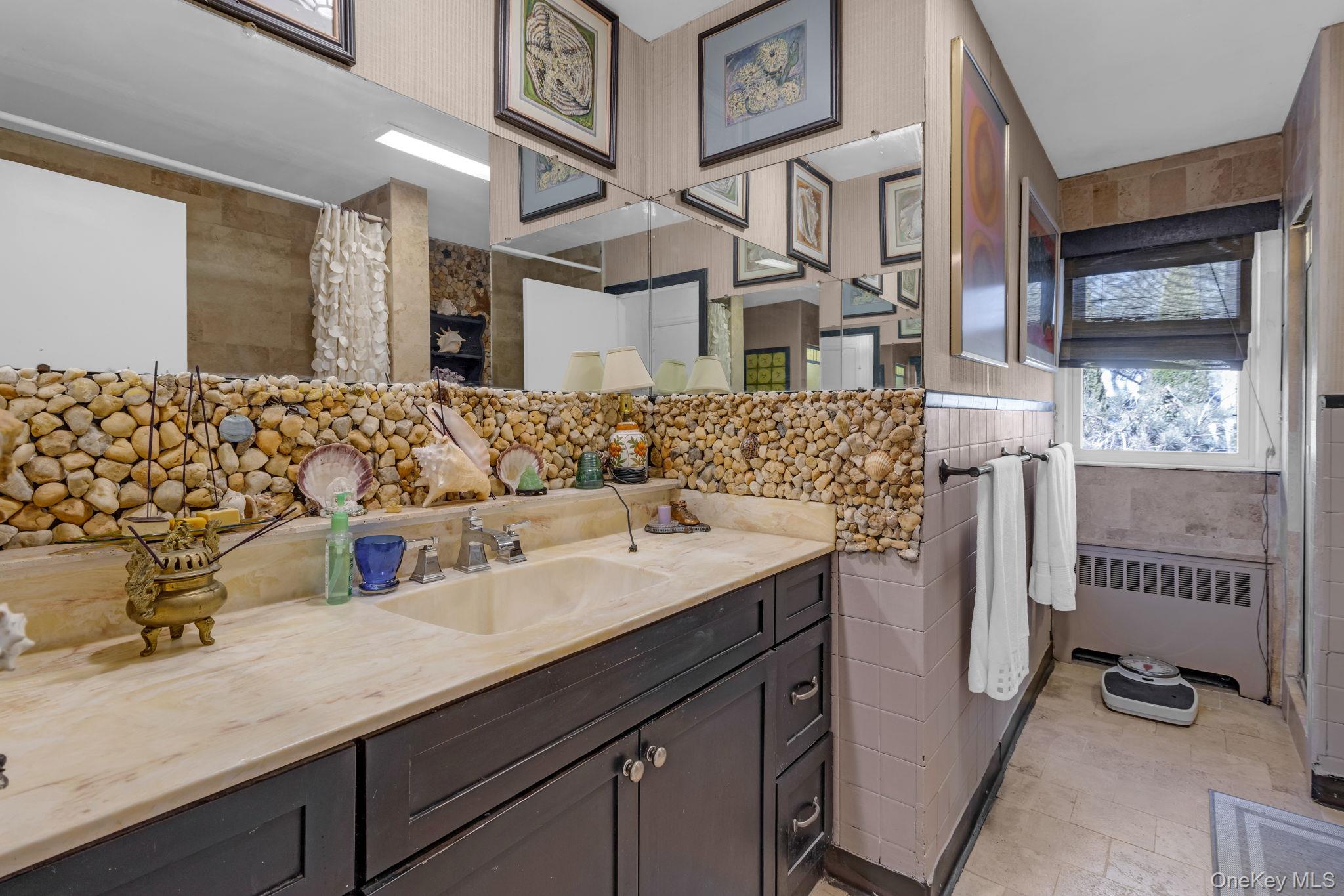 10 Memory Lane, Poughkeepsie, NY 12603