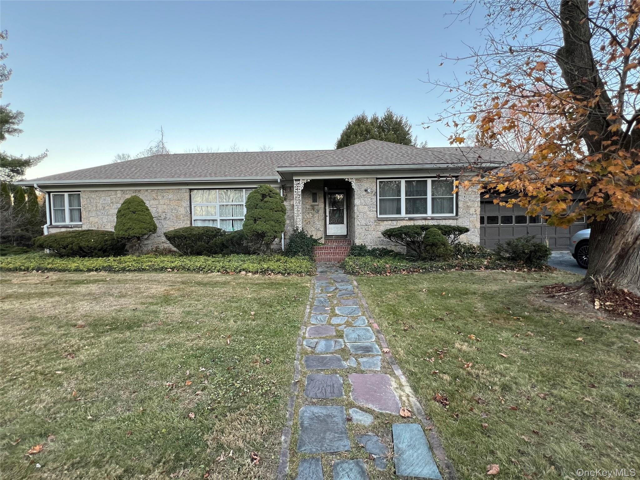 10 Memory Lane, Poughkeepsie, NY 12603