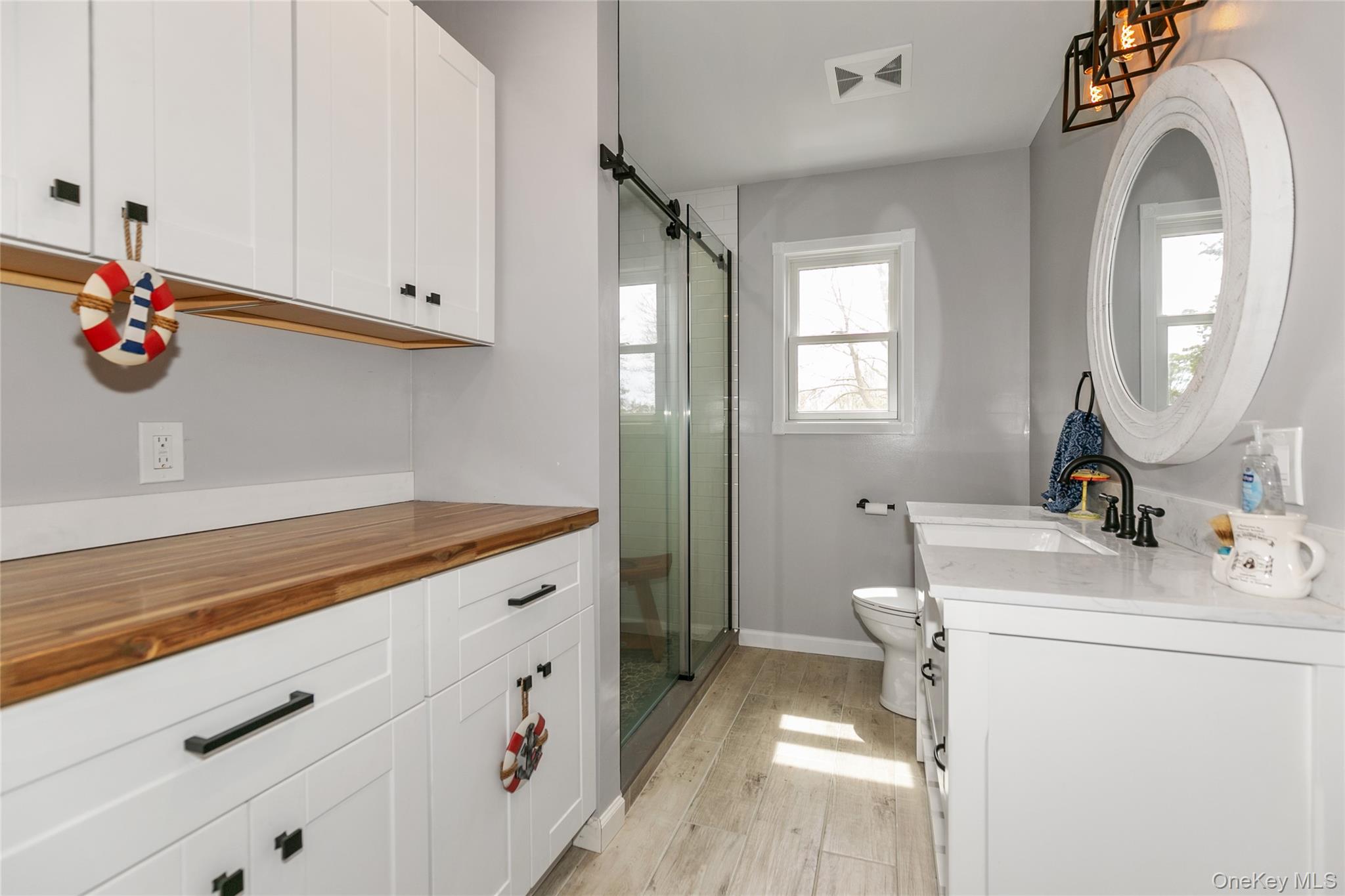 7 Suffolk Road, Hampton Bays, NY 11946