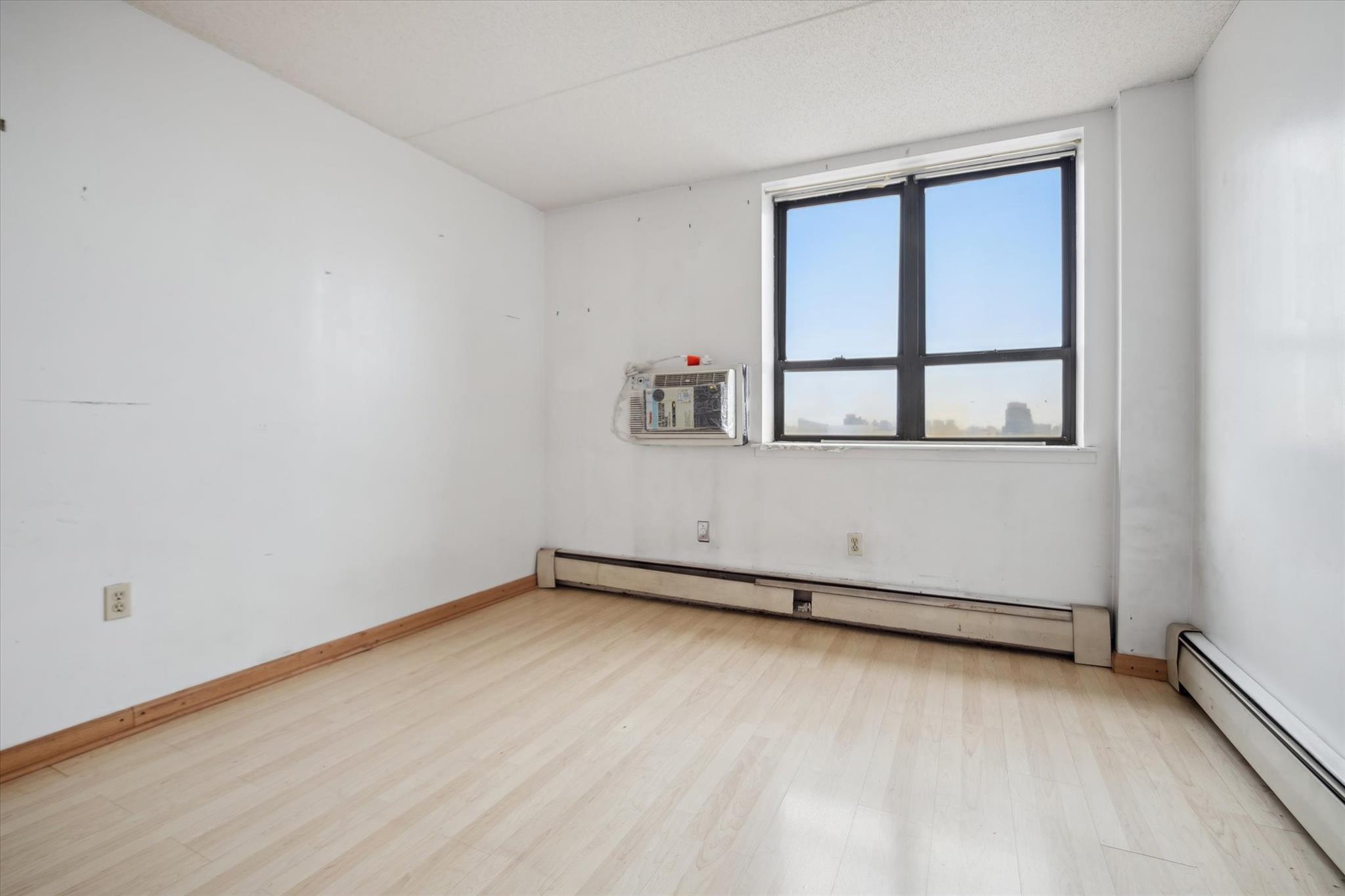 300 W 110th Street # 16B, New York (Manhattan), NY 10026
