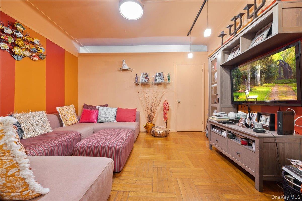 763 Ocean Parkway # 4J, Brooklyn, NY 11230