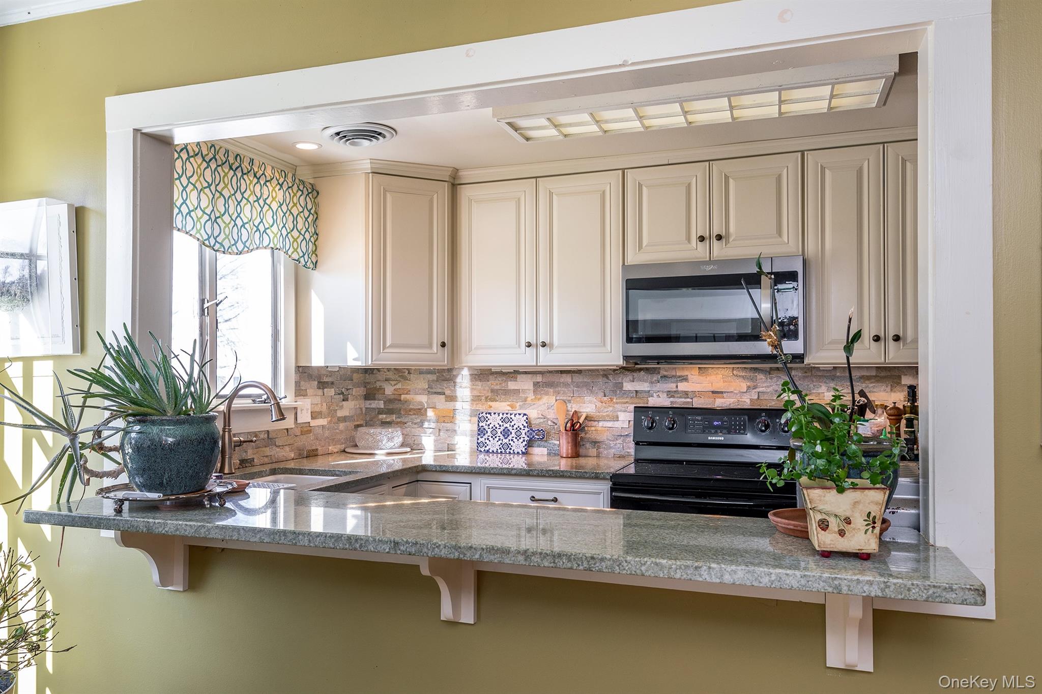 4258 Route 44, Millbrook, NY 12545