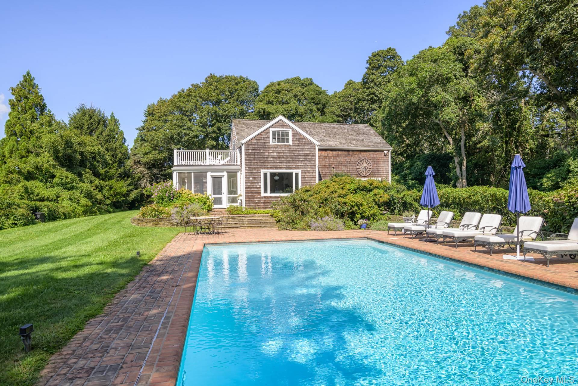 70 Sayres Path, Wainscott, NY 11975