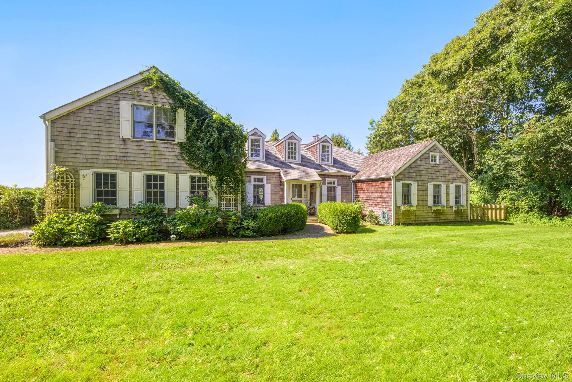 70 Sayres Path, Wainscott, NY 11975