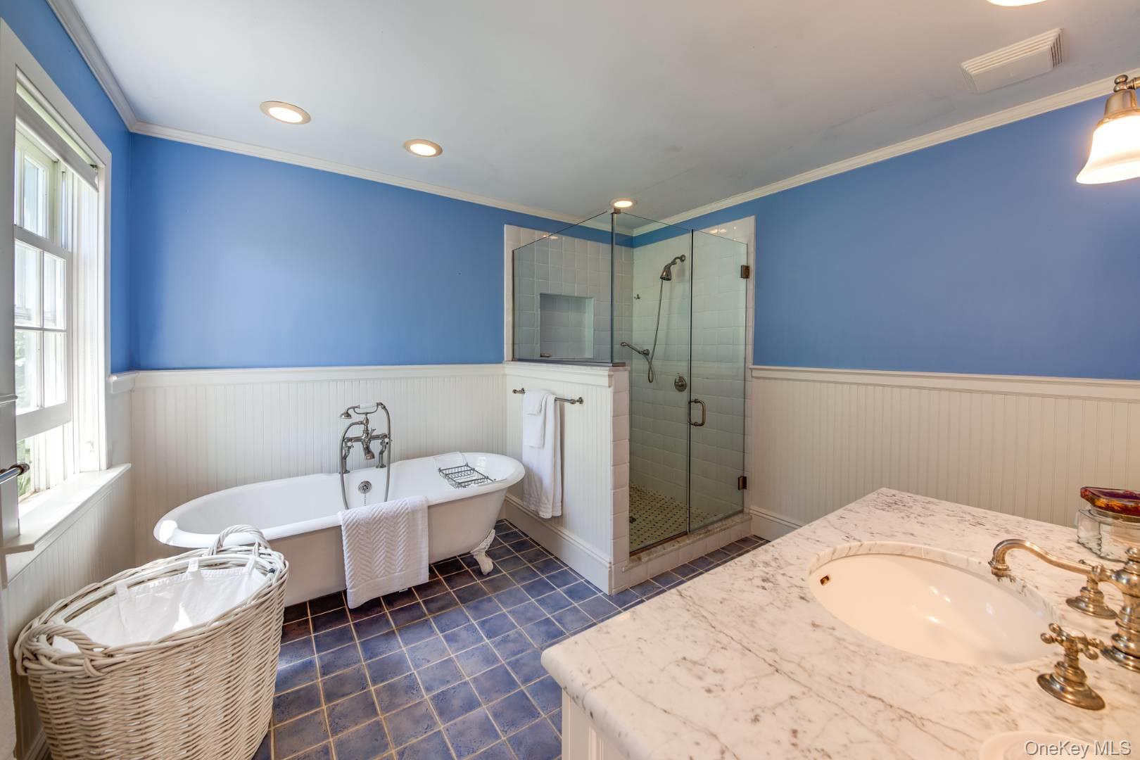 70 Sayres Path, Wainscott, NY 11975