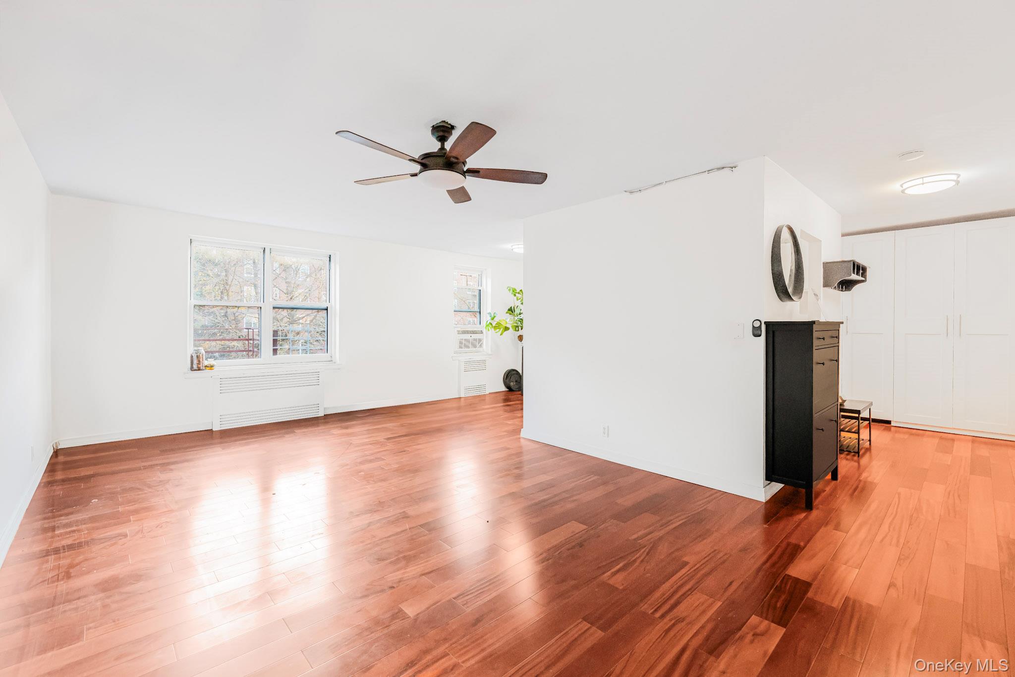 1300 Midland Avenue # B42, Yonkers, NY 10704