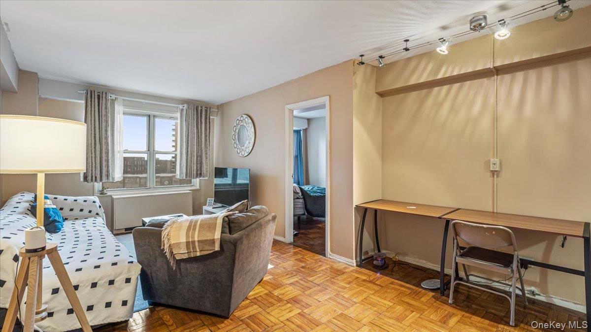 107-40 Queens Boulevard # 7G, Forest Hills, NY 11375