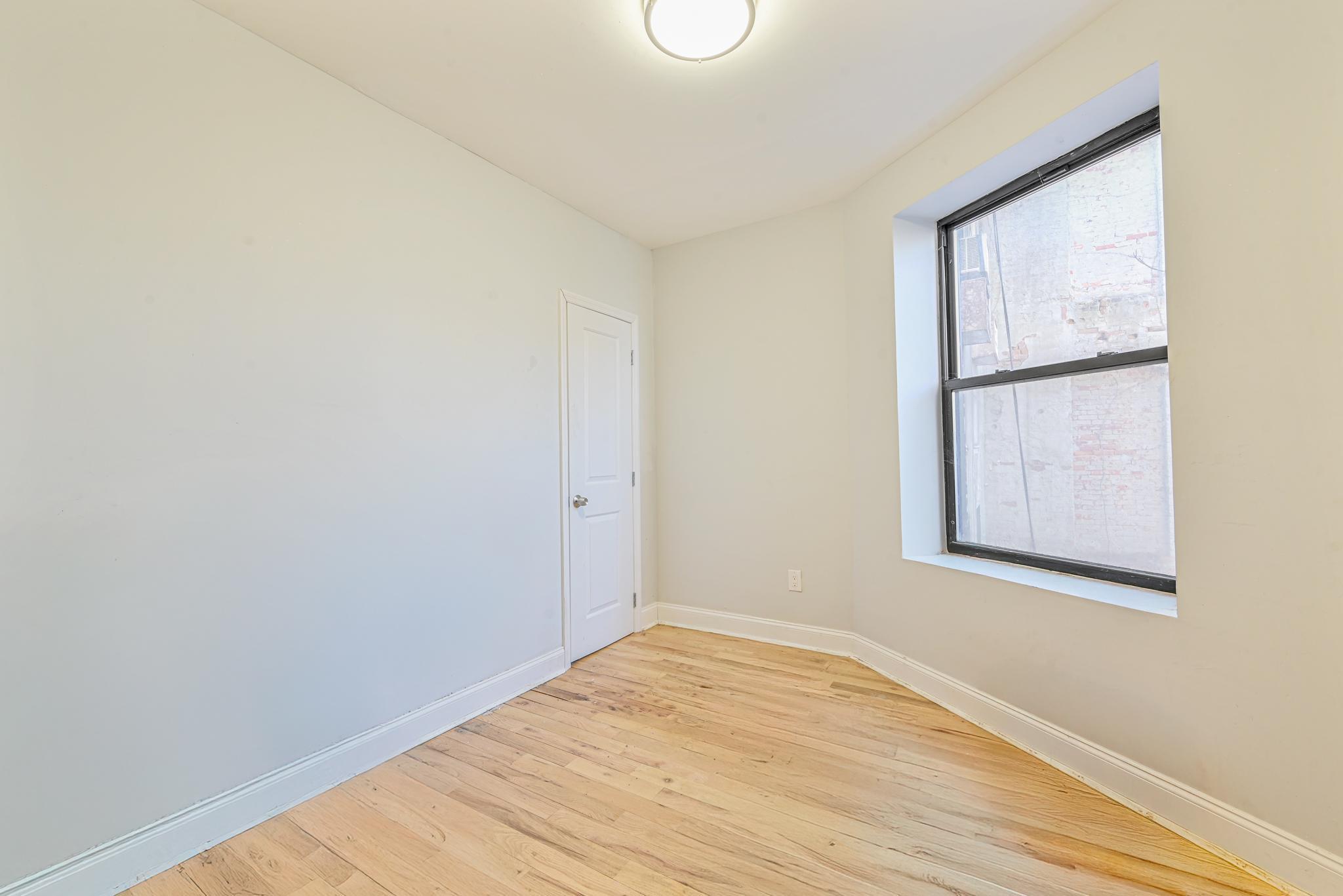 2243 BATHGATE AVE, Bronx, NY 10457