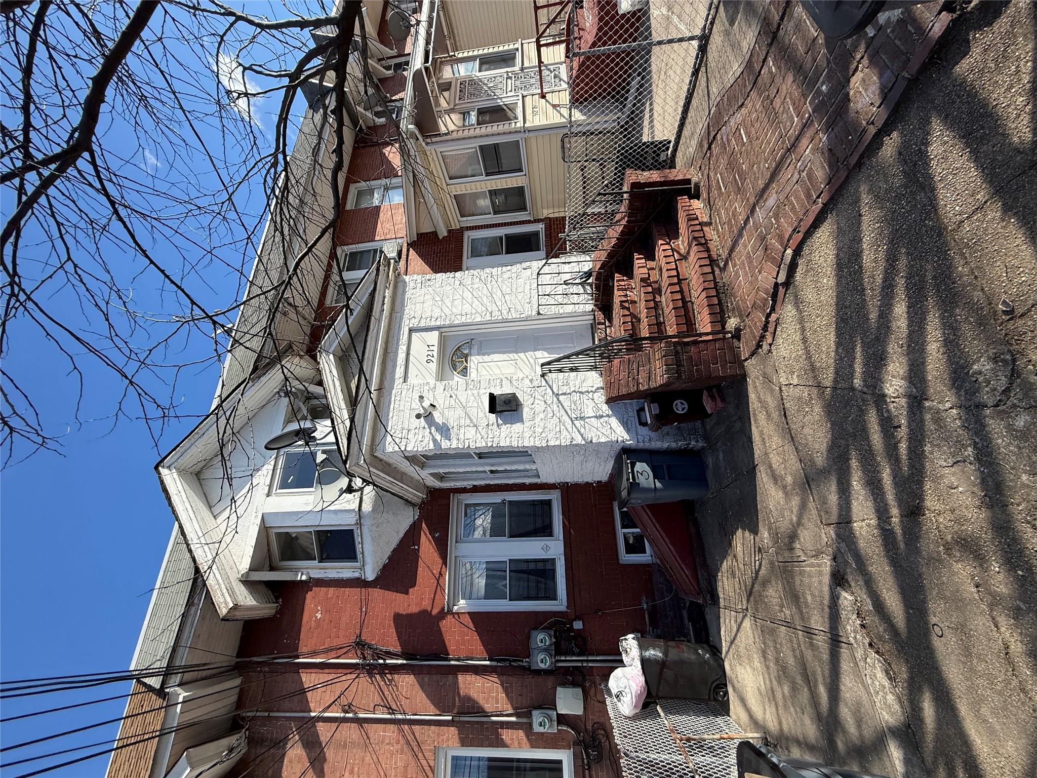 92-17 95th Street, Woodhaven, NY 11421