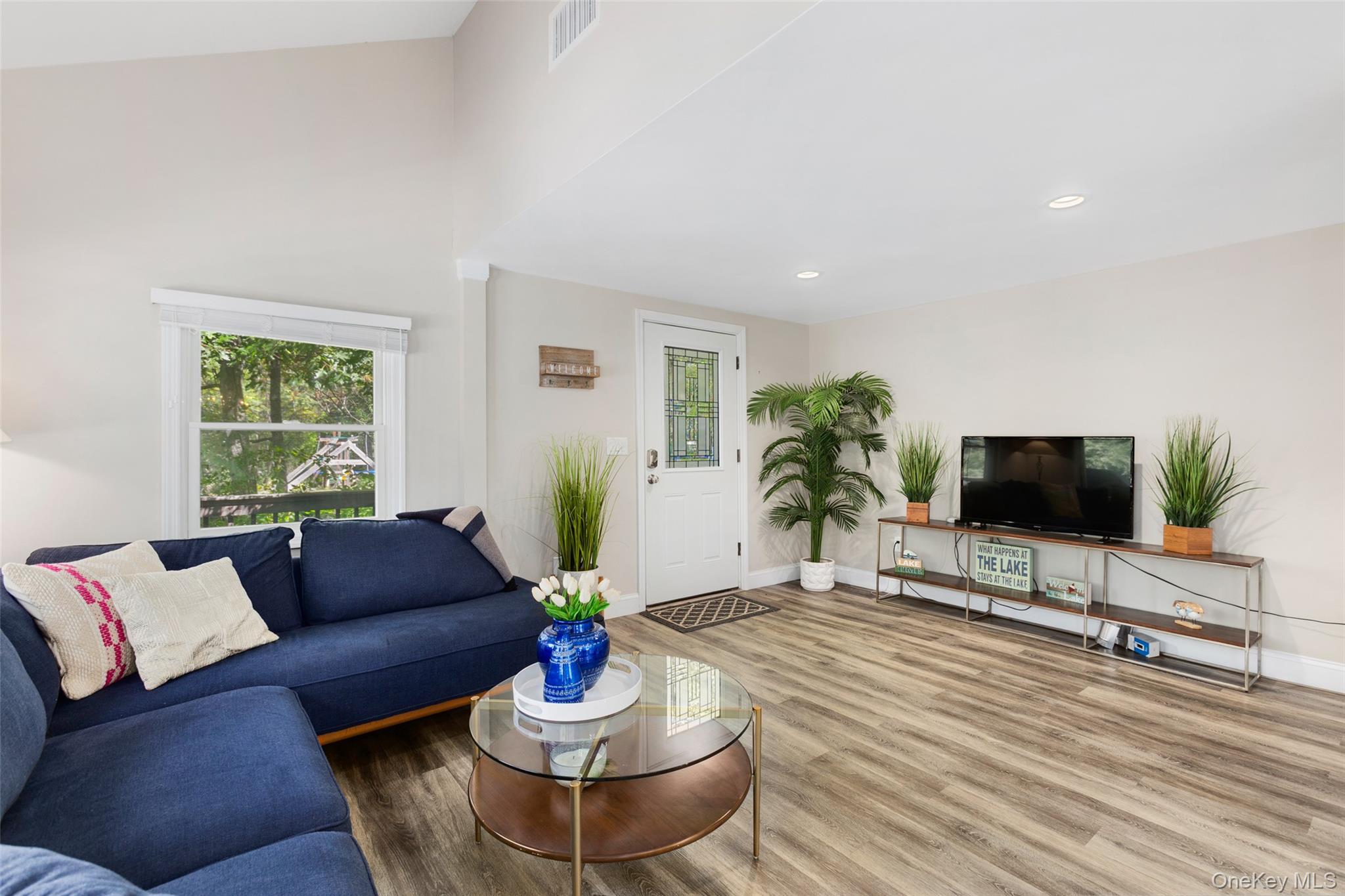 9 Oakdale Road, Putnam Valley, NY 10579