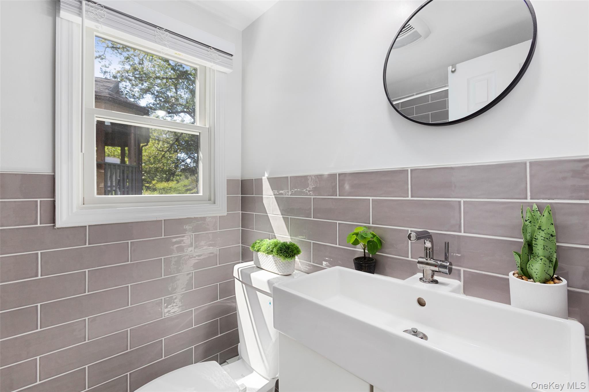 9 Oakdale Road, Putnam Valley, NY 10579