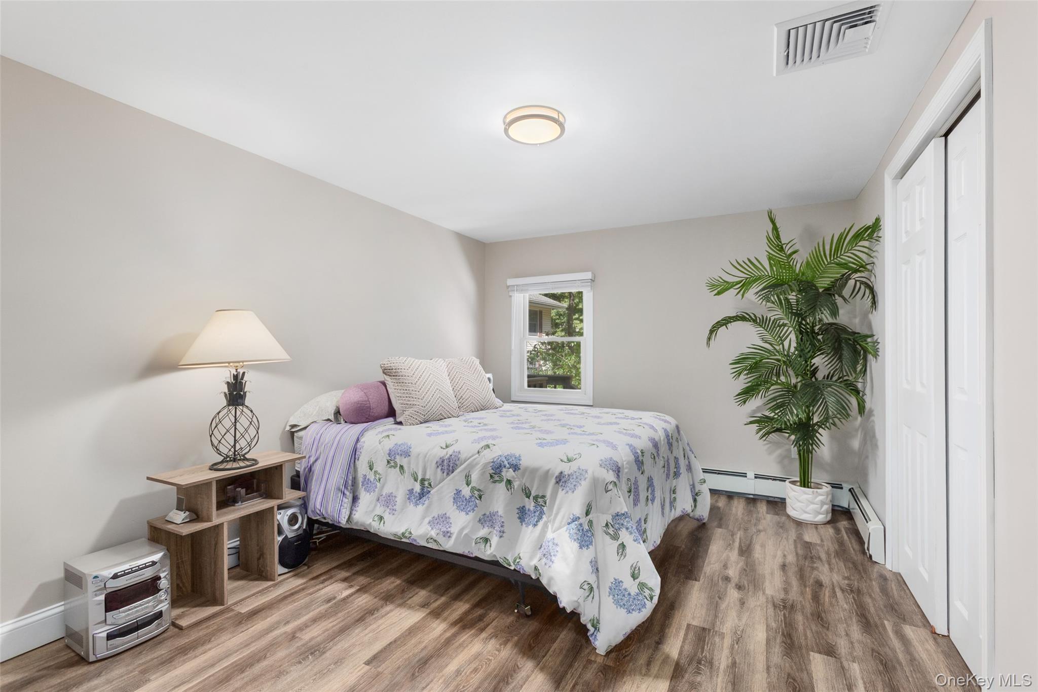 9 Oakdale Road, Putnam Valley, NY 10579