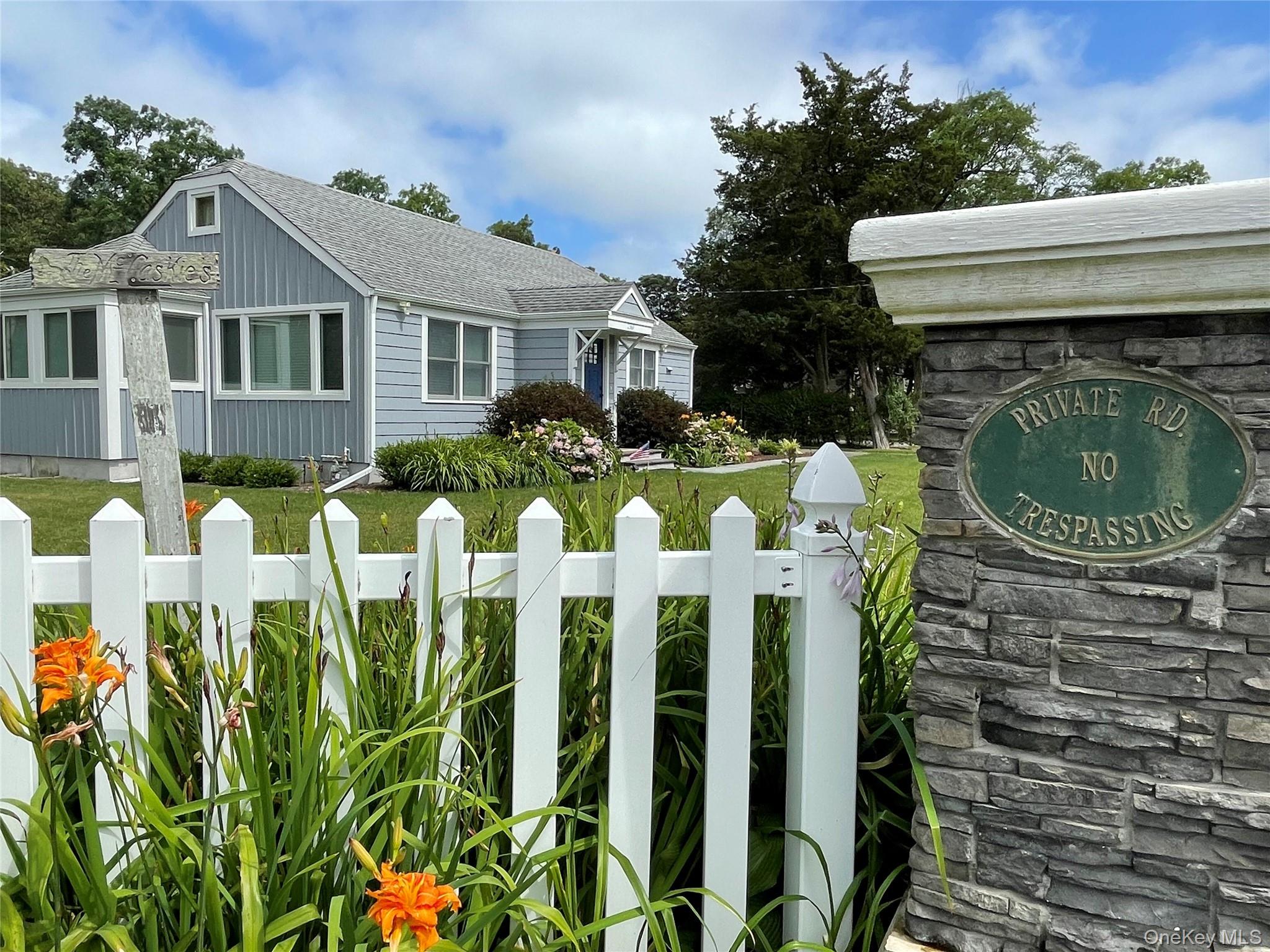 2360 Peconic Bay Boulevard, Laurel, NY 11948