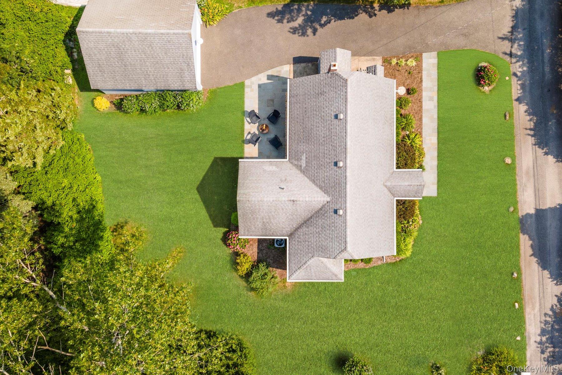 2360 Peconic Bay Boulevard, Laurel, NY 11948