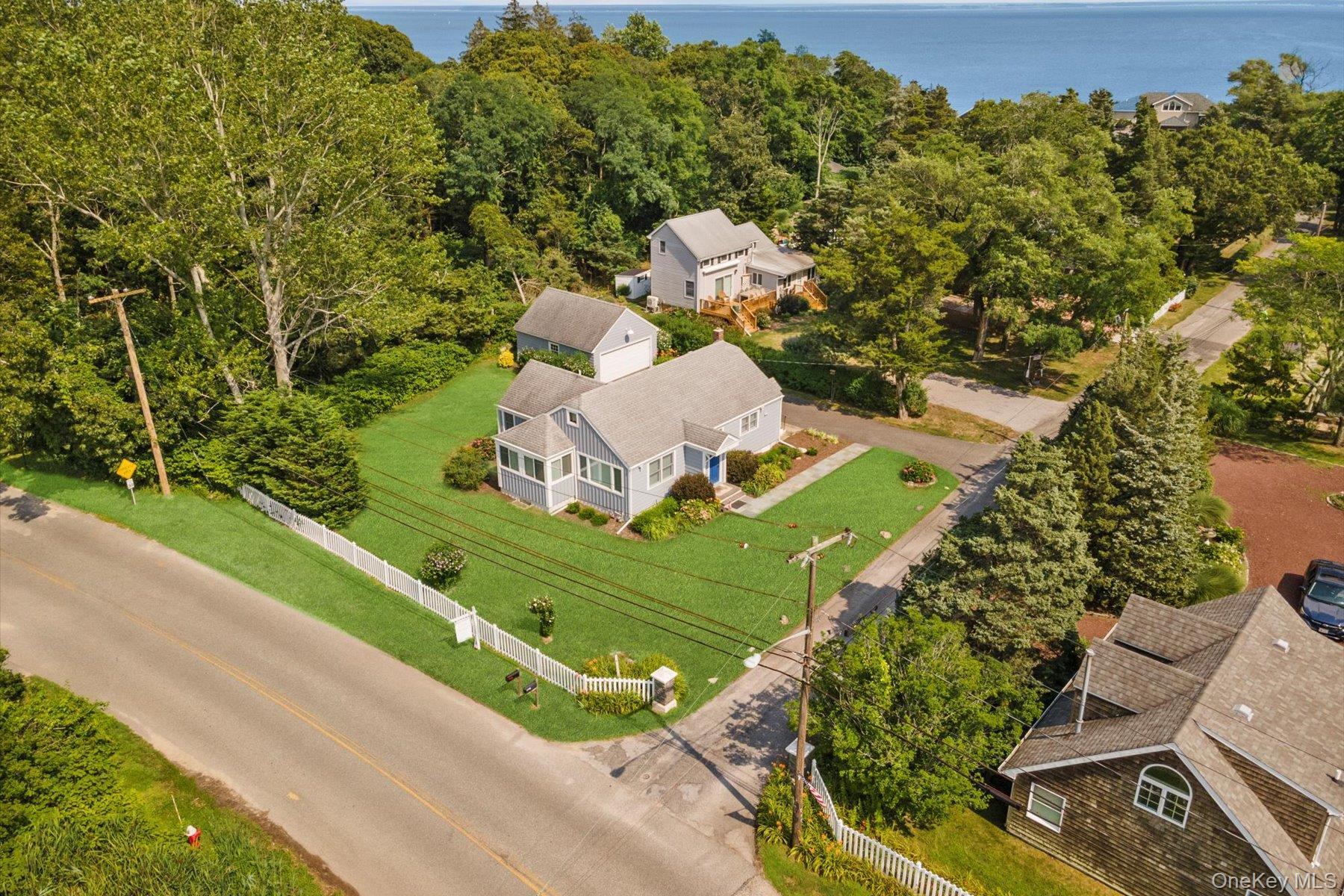 2360 Peconic Bay Boulevard, Laurel, NY 11948