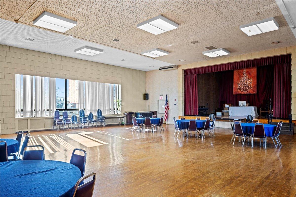 3315 Hillside Avenue, New Hyde Park, NY 11040