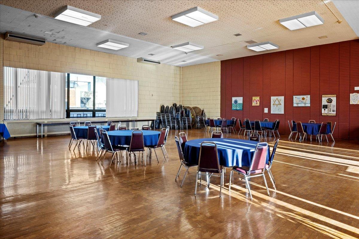 3315 Hillside Avenue, New Hyde Park, NY 11040