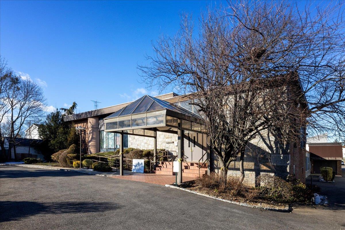 3315 Hillside Avenue, New Hyde Park, NY 11040