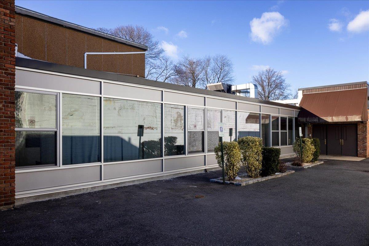 3315 Hillside Avenue, New Hyde Park, NY 11040