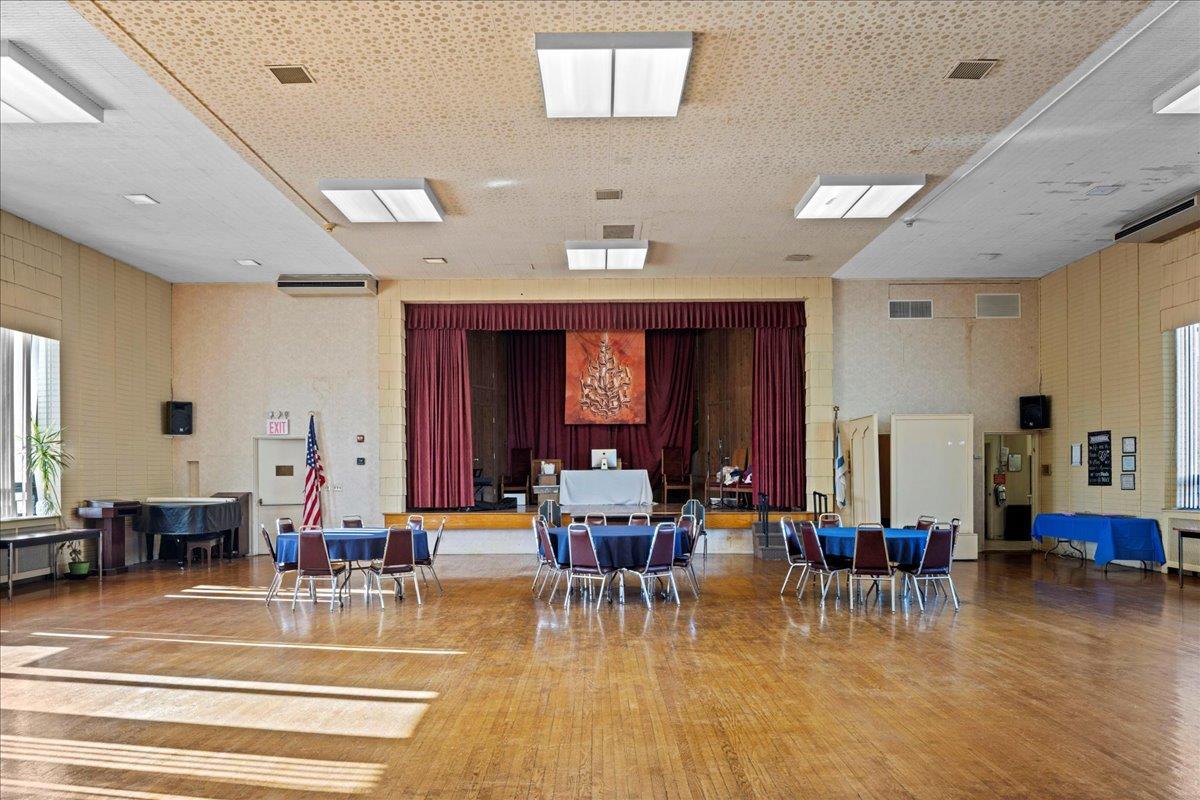 3315 Hillside Avenue, New Hyde Park, NY 11040