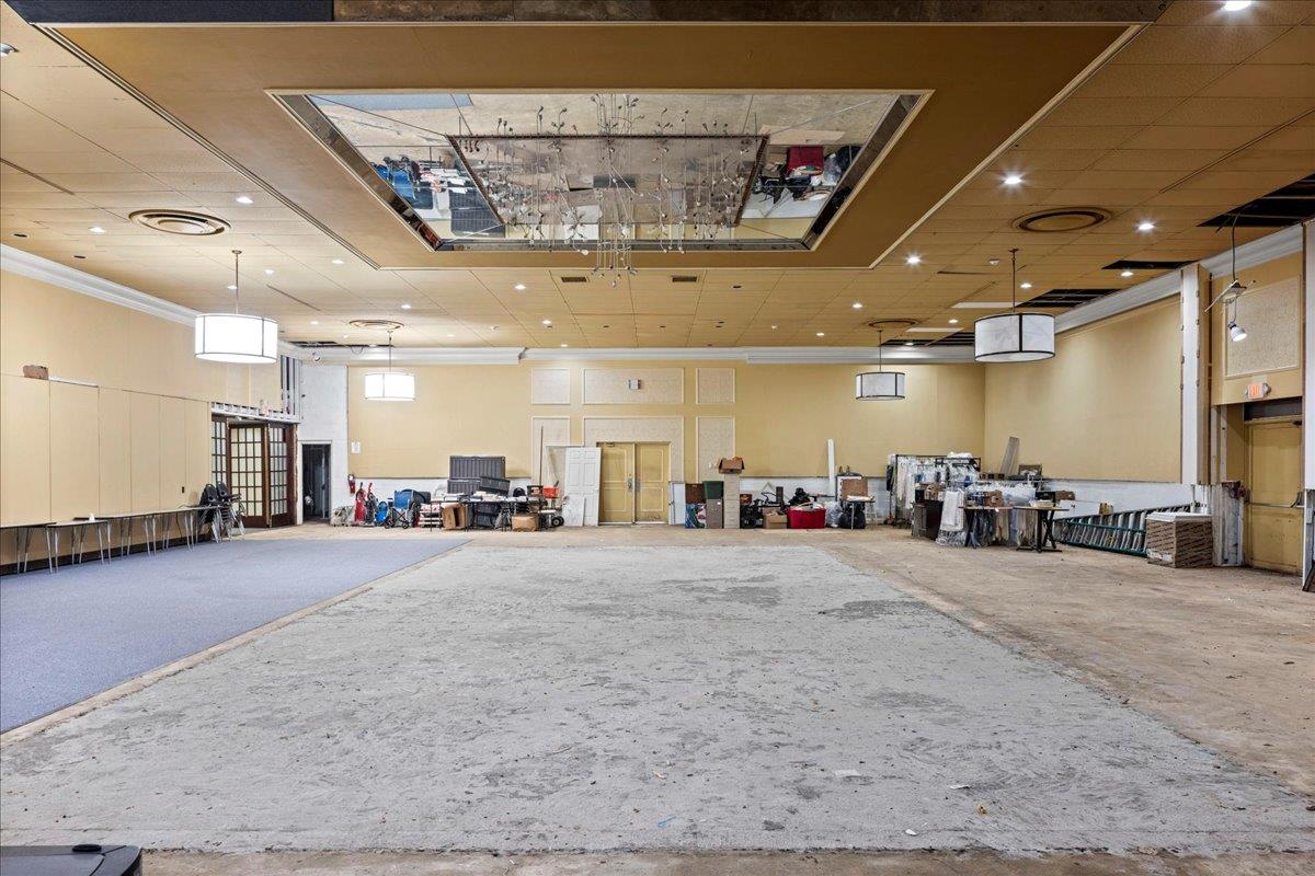 3315 Hillside Avenue, New Hyde Park, NY 11040