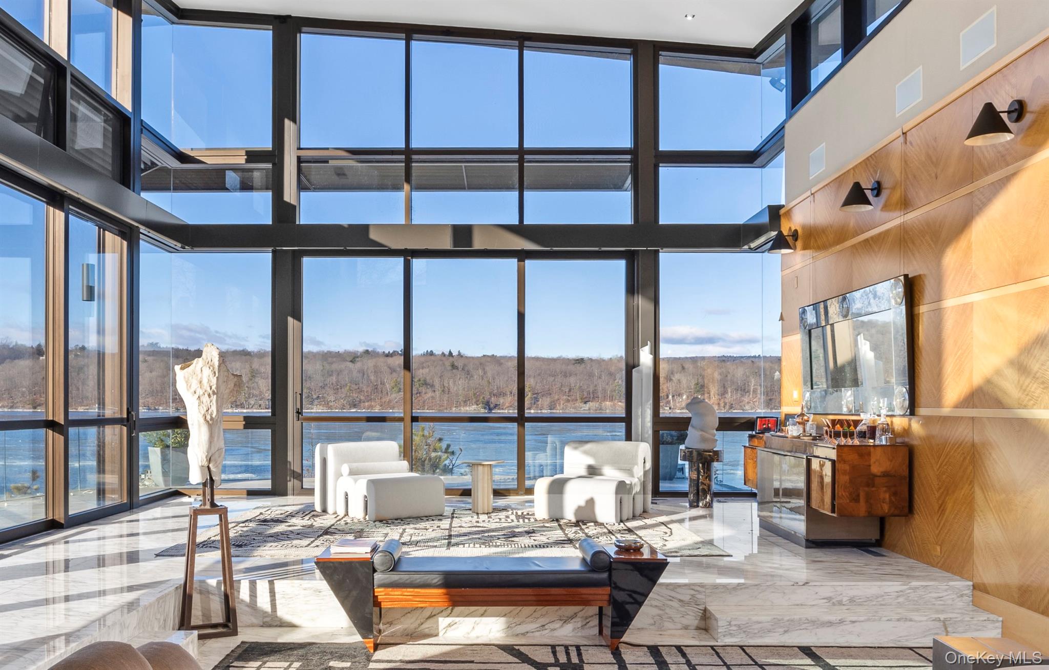 46 Ledgerock Lane, Hyde Park, NY 12538