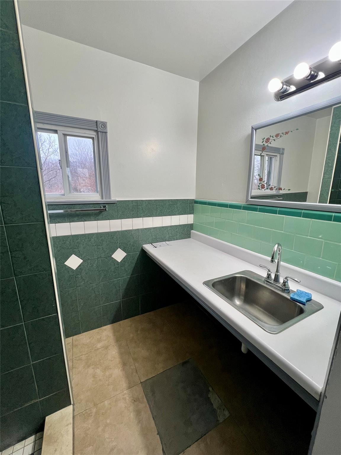 1612-1616-1616 Route 9W # 18, Marlboro, NY 12542