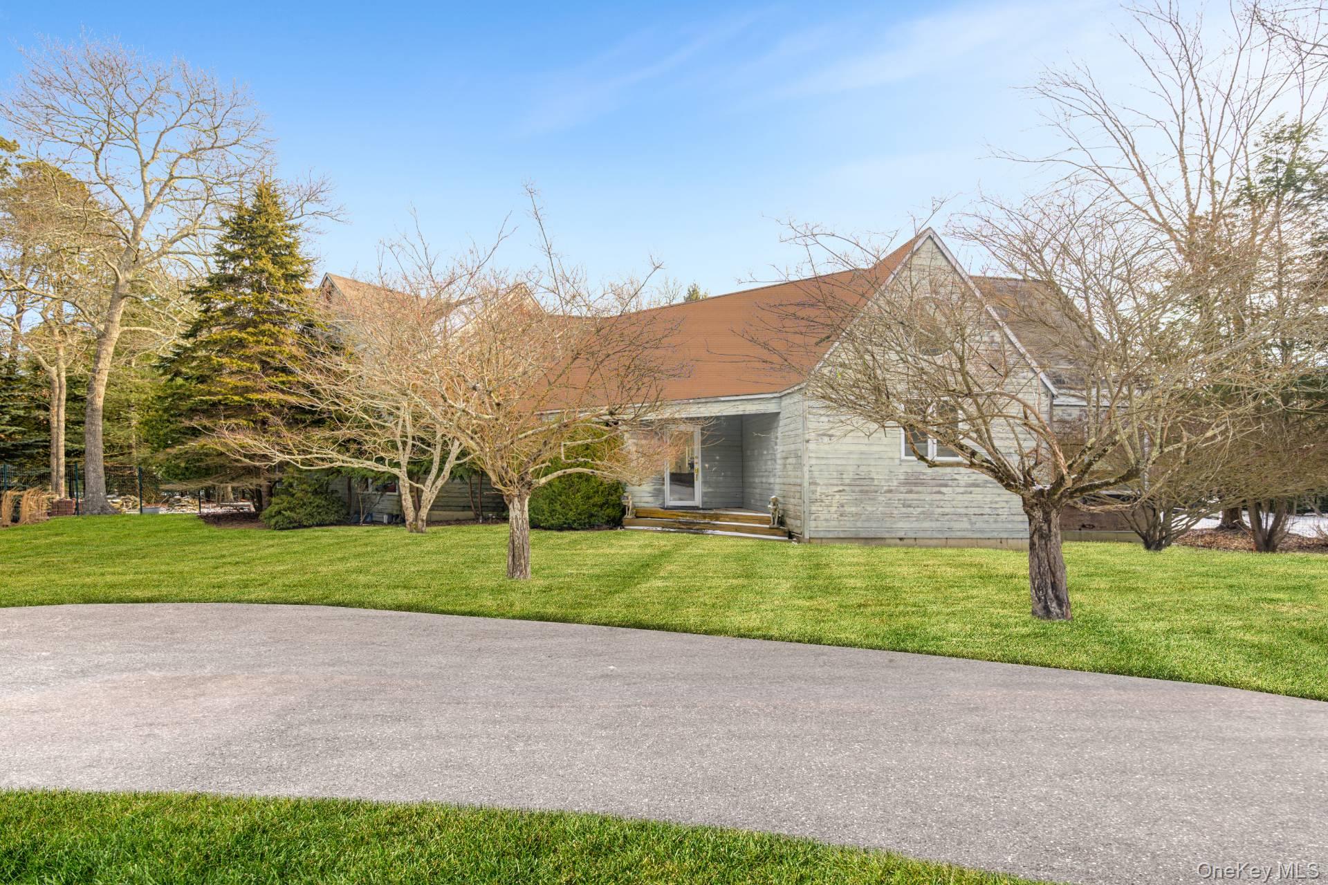 6 Joshuas Hole Road, East Hampton, NY 11937