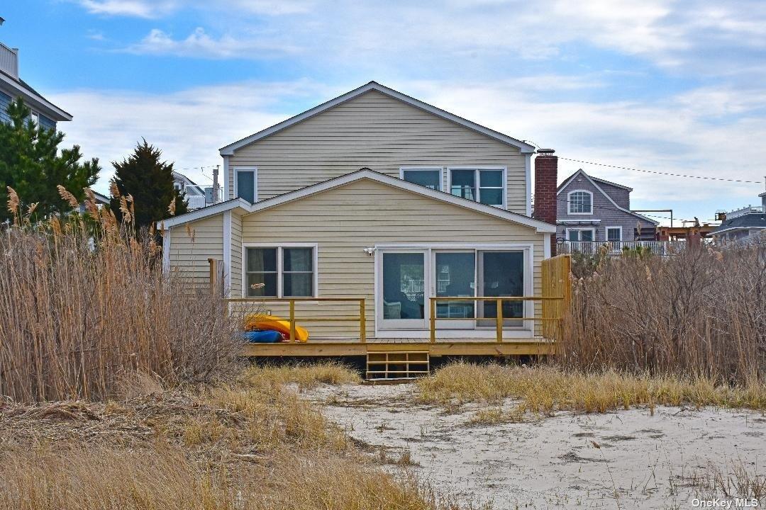 20 Dune Lane, Westhampton Dunes, NY 11978