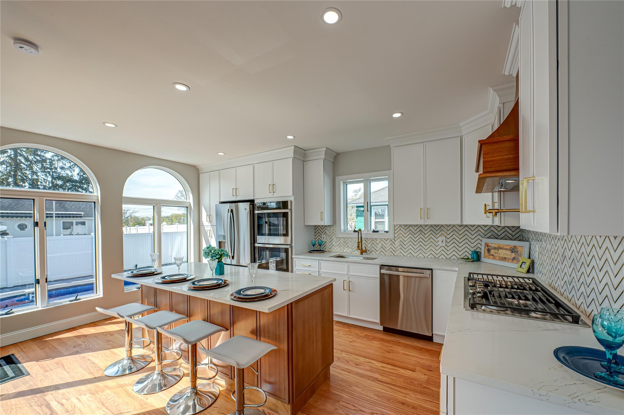 2726 Clarendon Avenue, Bellmore, NY 11710