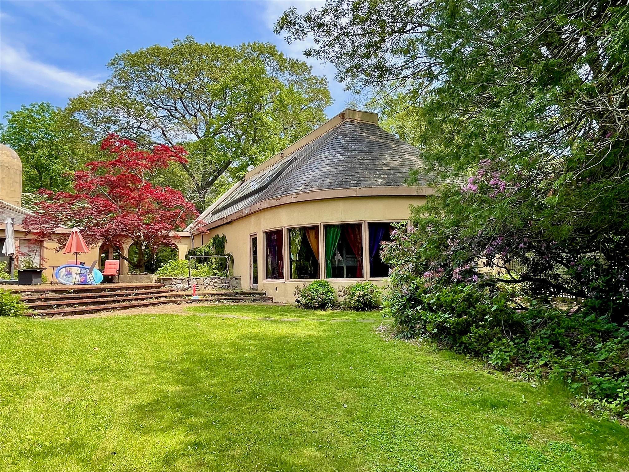 6 Hidden Pond, Muttontown, NY 11545