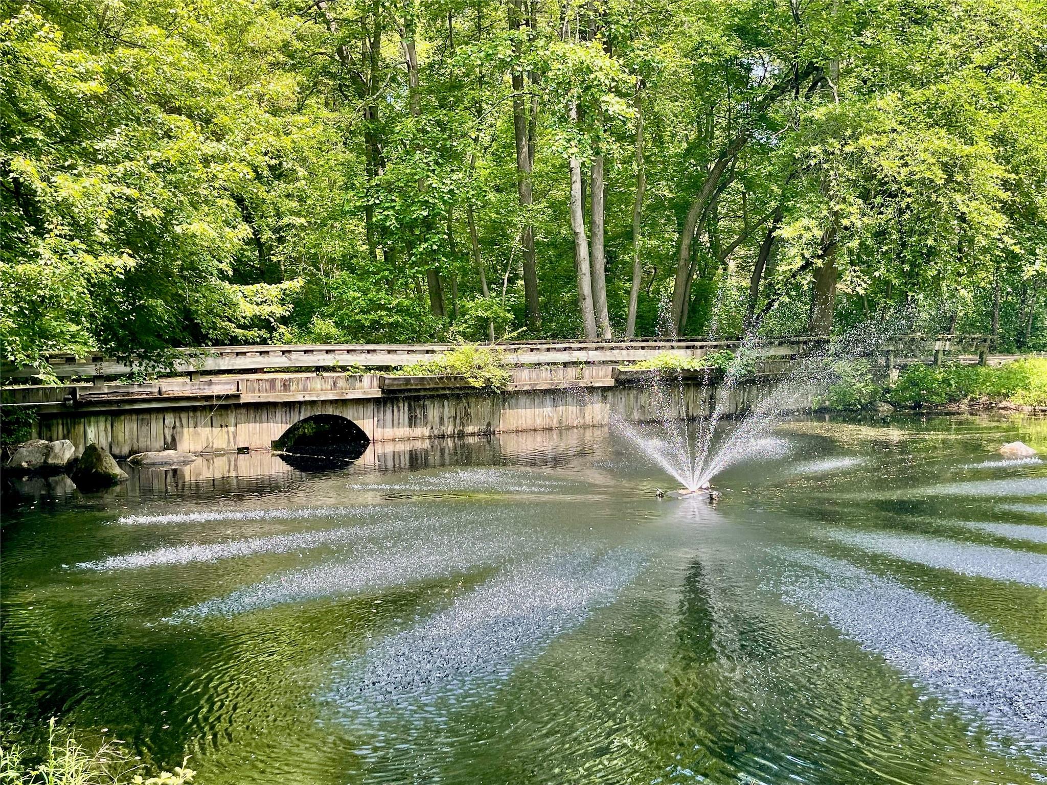 6 Hidden Pond, Muttontown, NY 11545