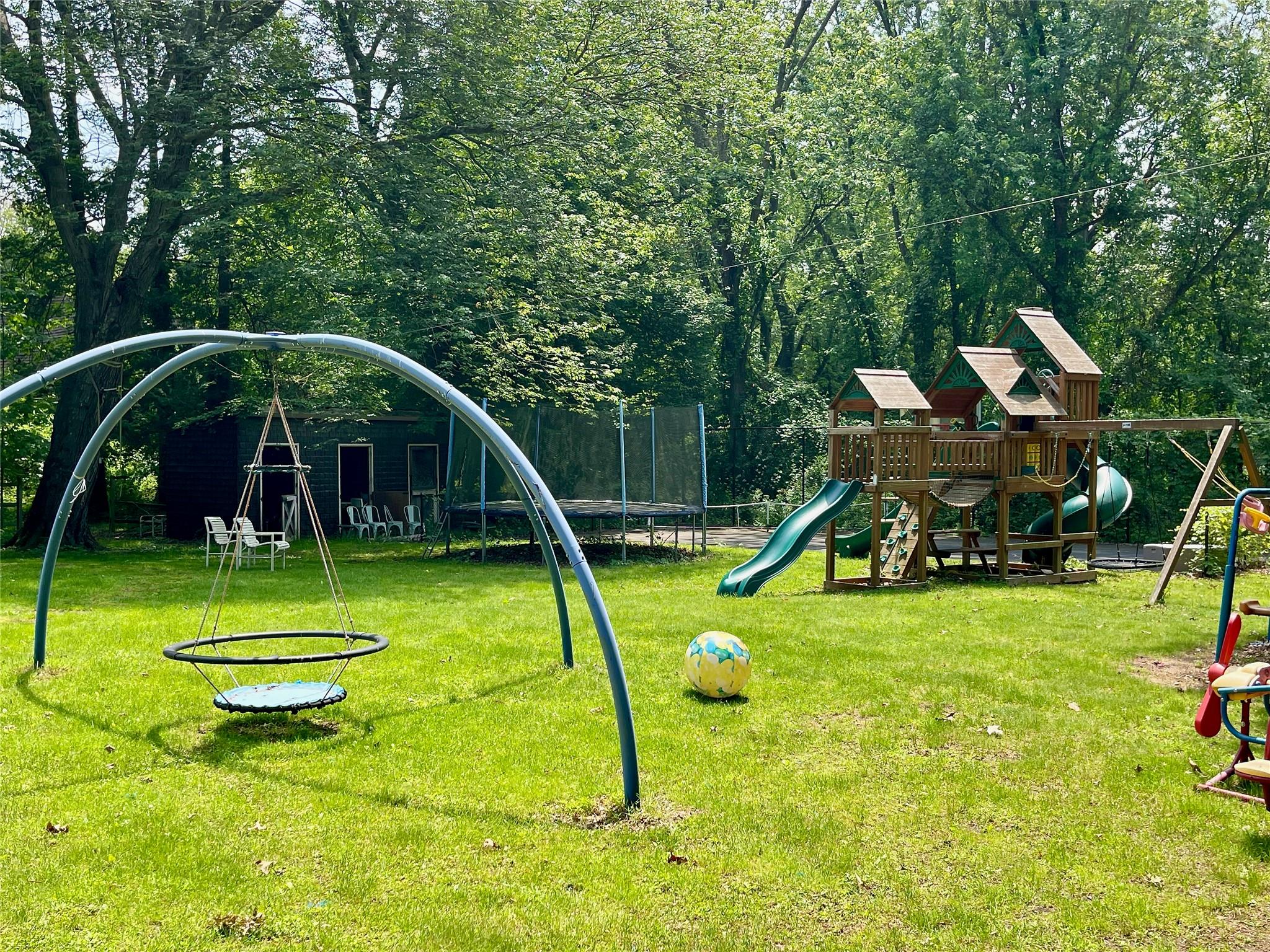 6 Hidden Pond, Muttontown, NY 11545