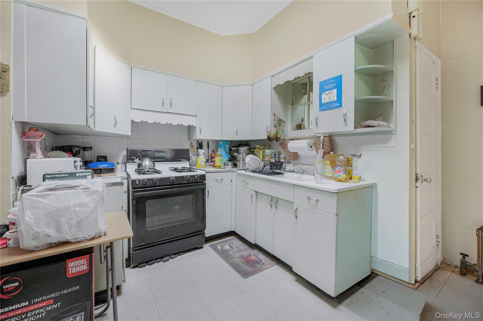 337 E 35th Street, Brooklyn, NY 11203