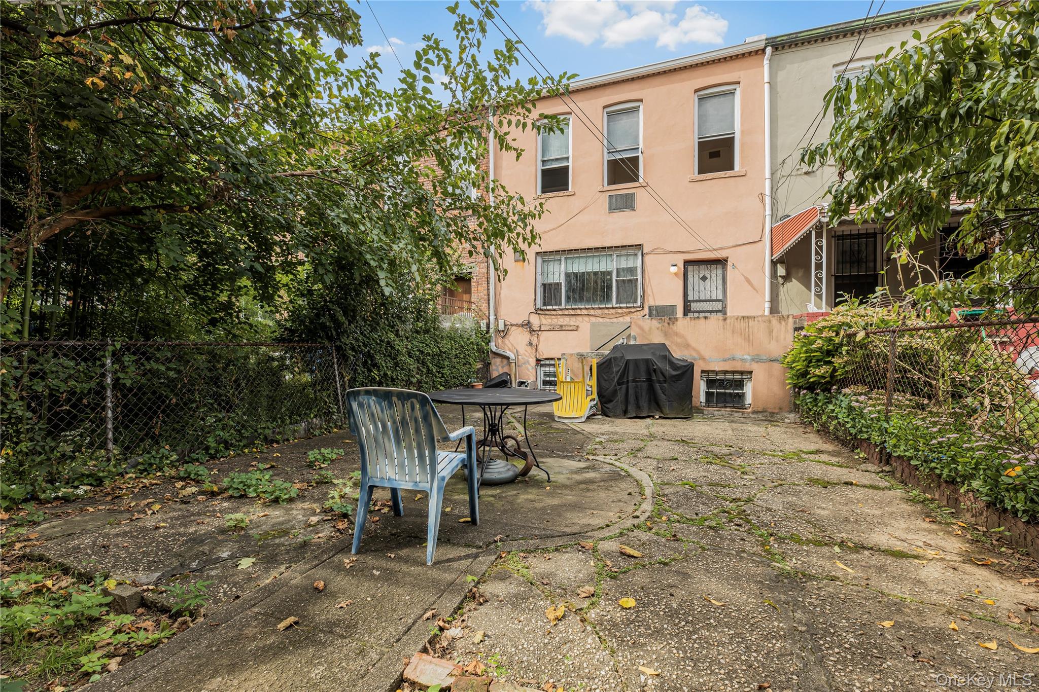 337 E 35th Street, Brooklyn, NY 11203