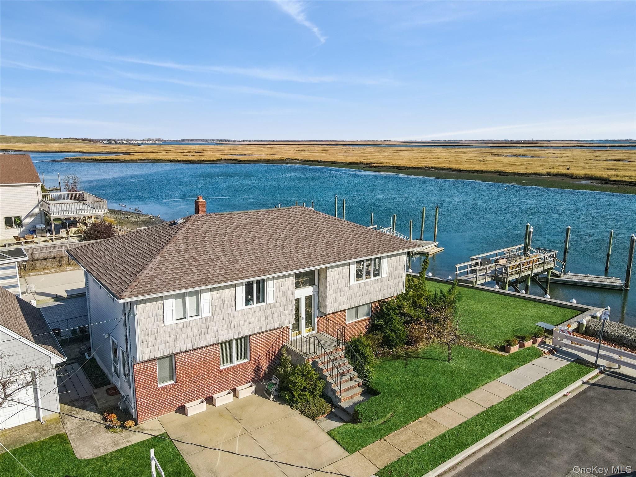 255 Delaware Avenue, Island Park, NY 11558