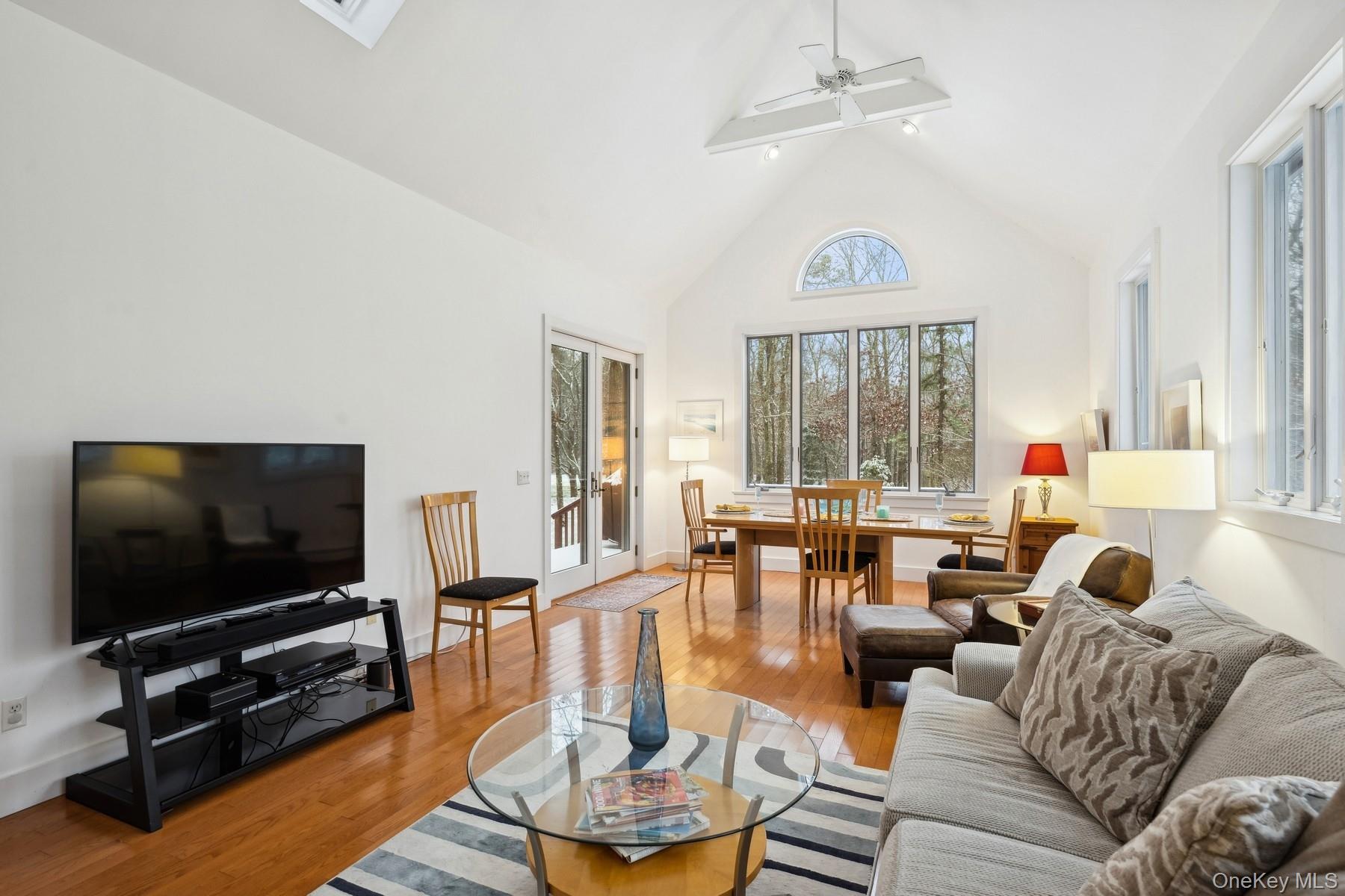 12 Hildreth Road, Hampton Bays, NY 11946