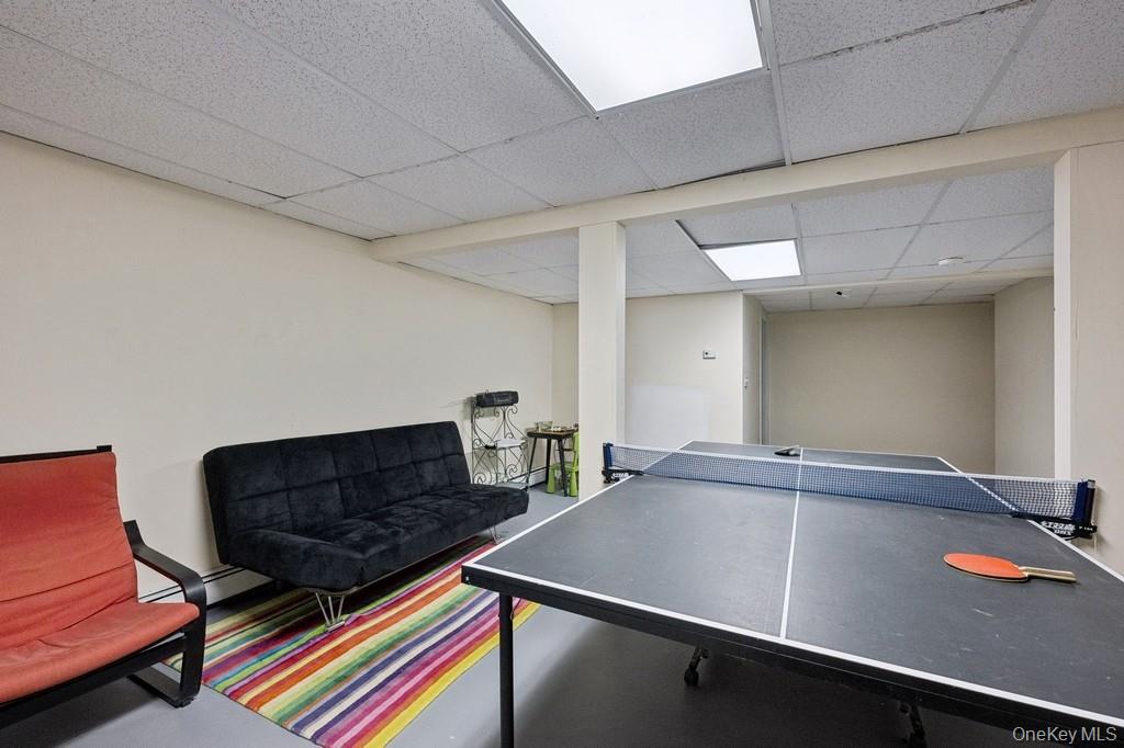 12 Hildreth Road, Hampton Bays, NY 11946