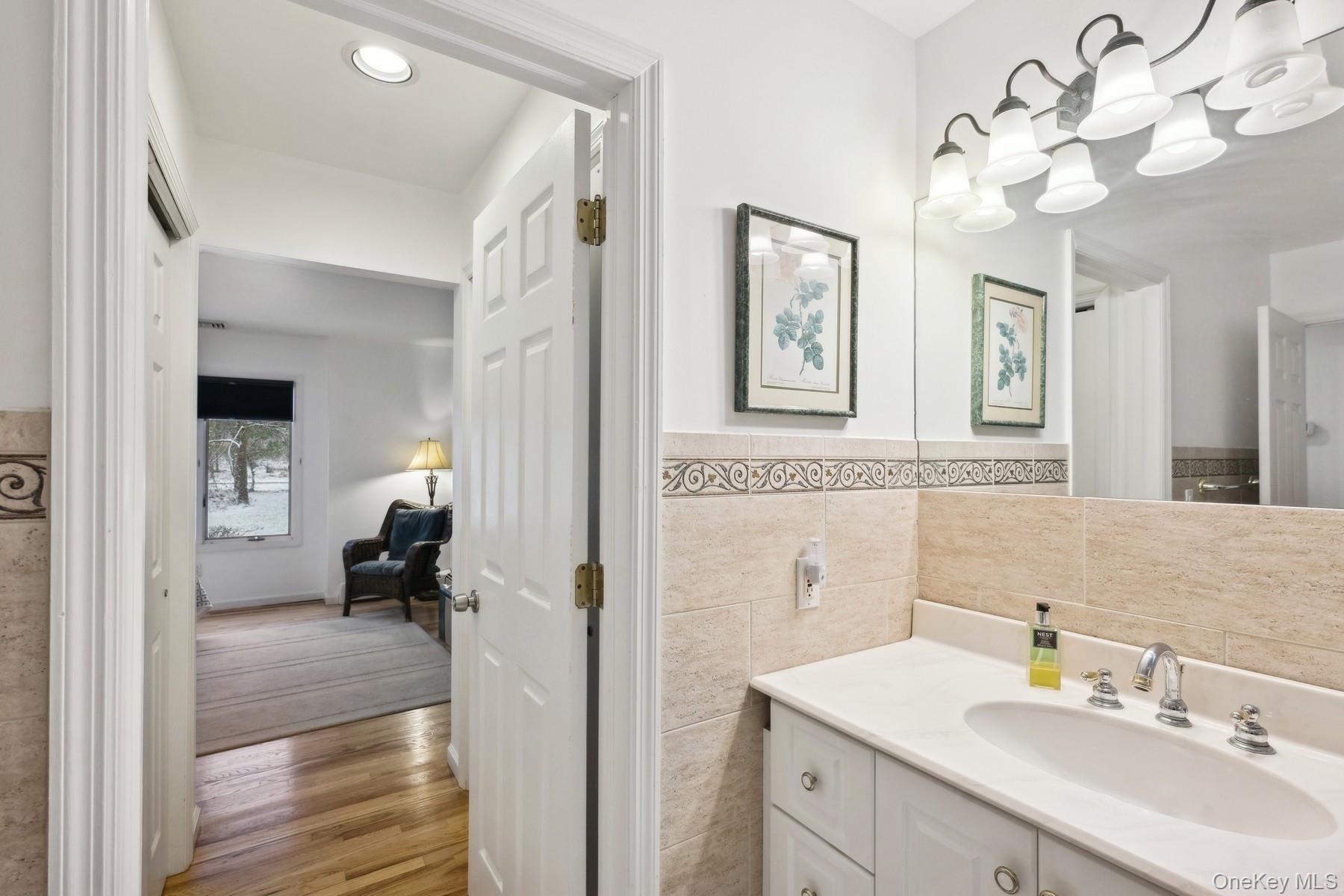 12 Hildreth Road, Hampton Bays, NY 11946