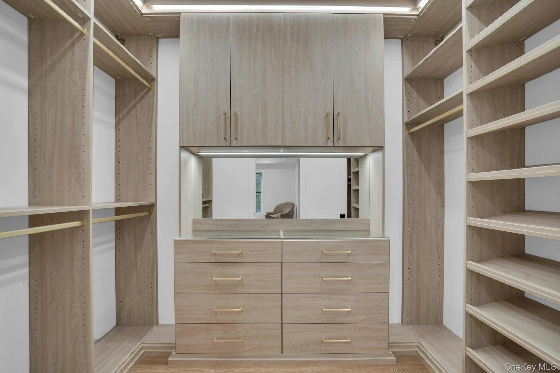 Lot 1 1003 Baldwin Path, Dix Hills, NY 11746