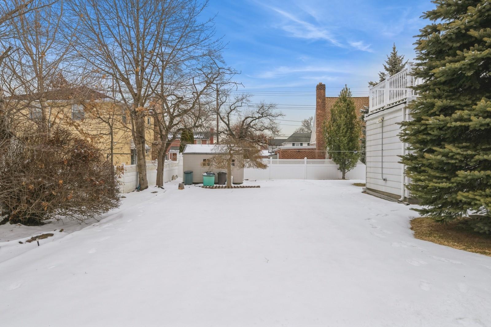 215 Leonard Boulevard, New Hyde Park, NY 11040