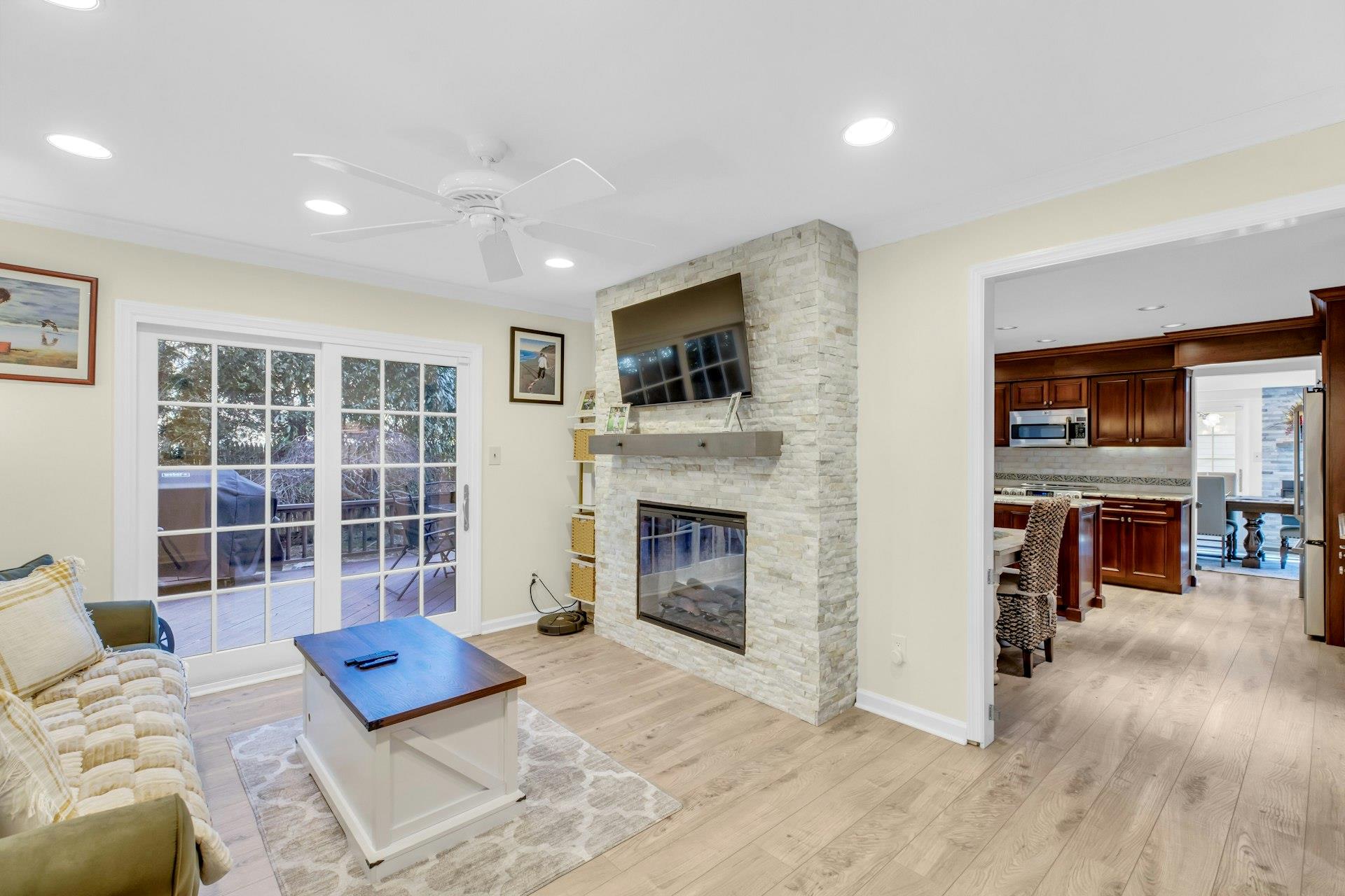 12 Maple Run Drive # END, Jericho, NY 11753