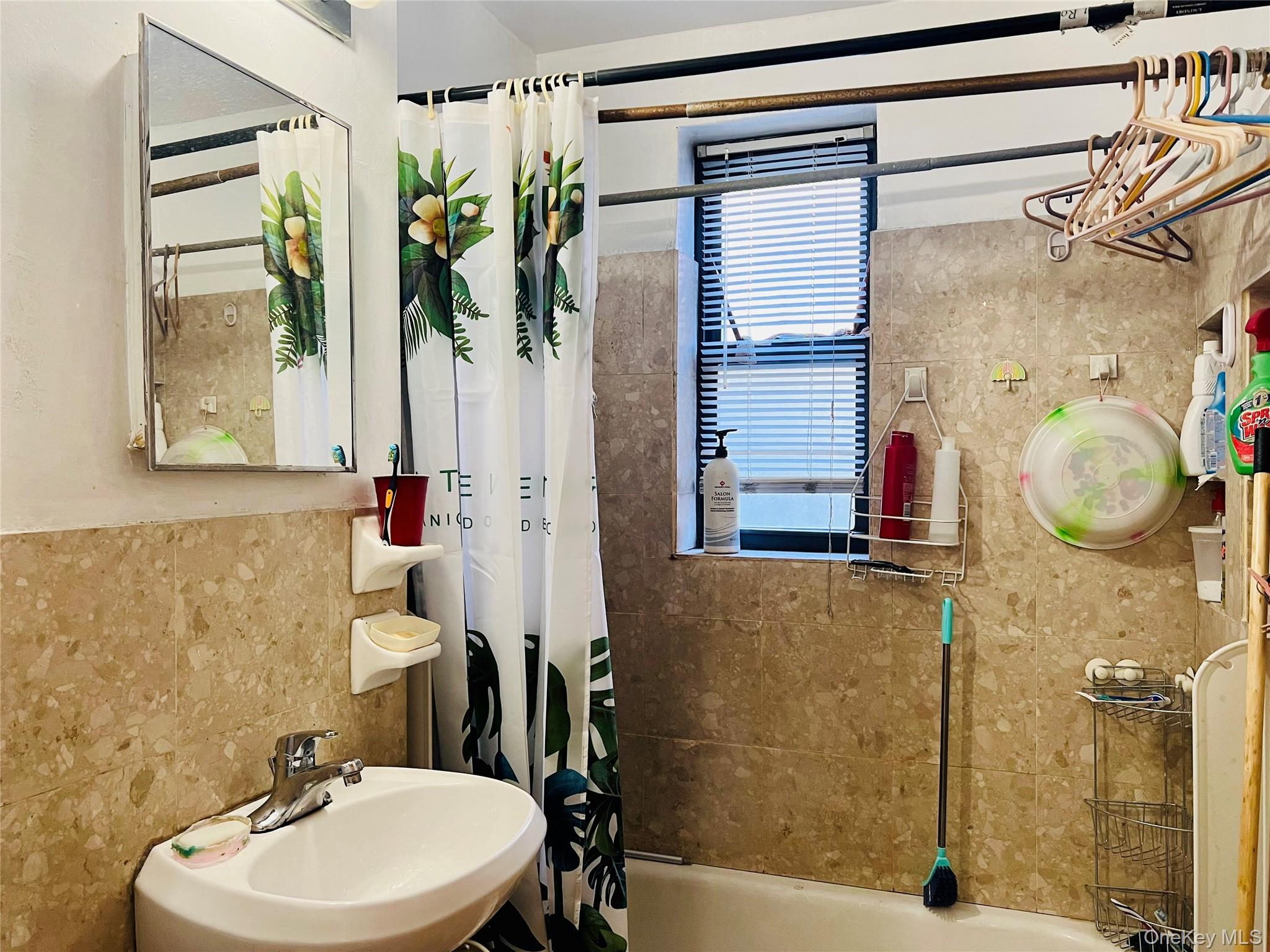 105-20 66th Ave. # 1A, Forest Hills, NY 11375