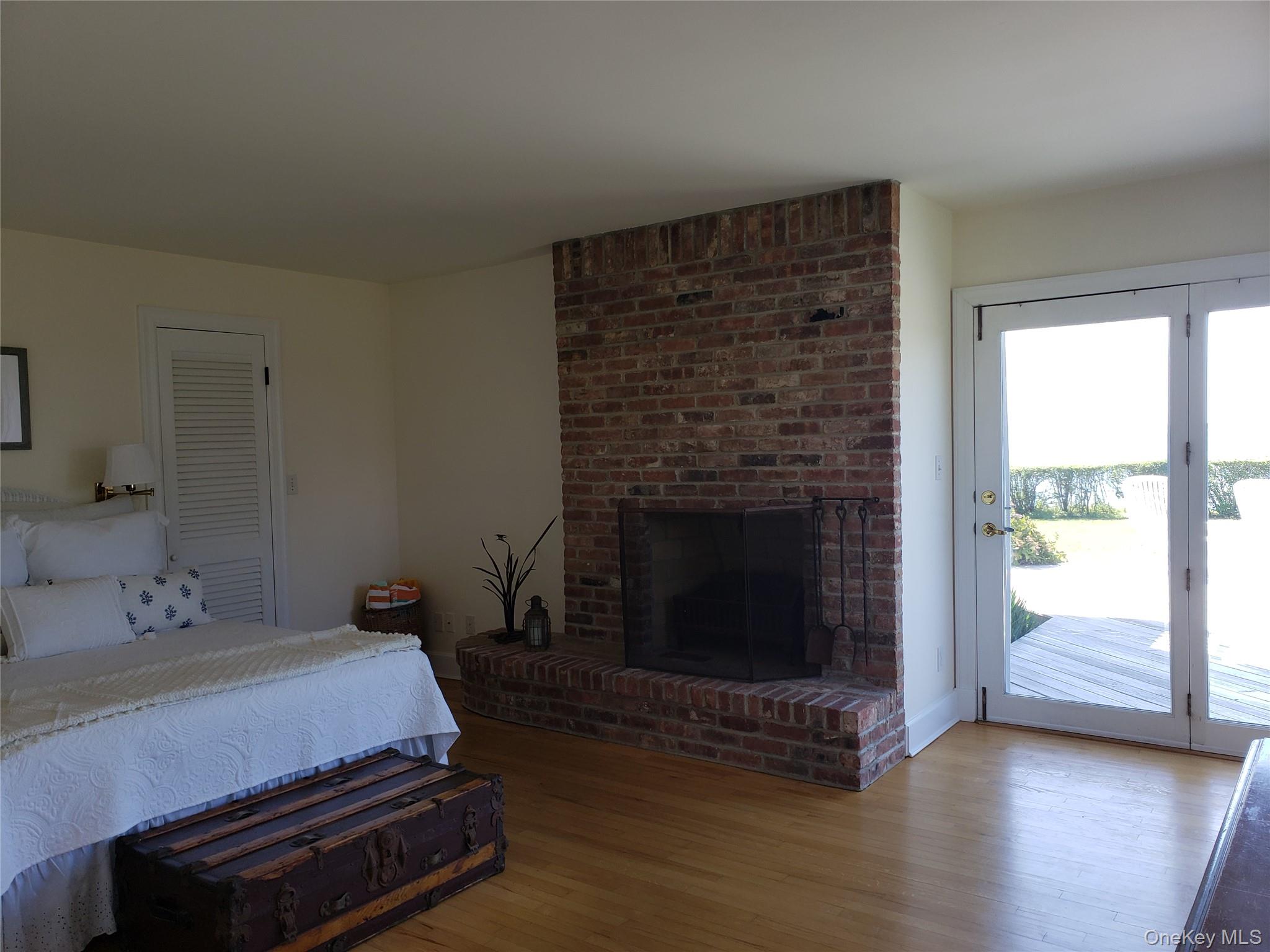 90 Peconic Avenue, Shelter Island, NY 11964