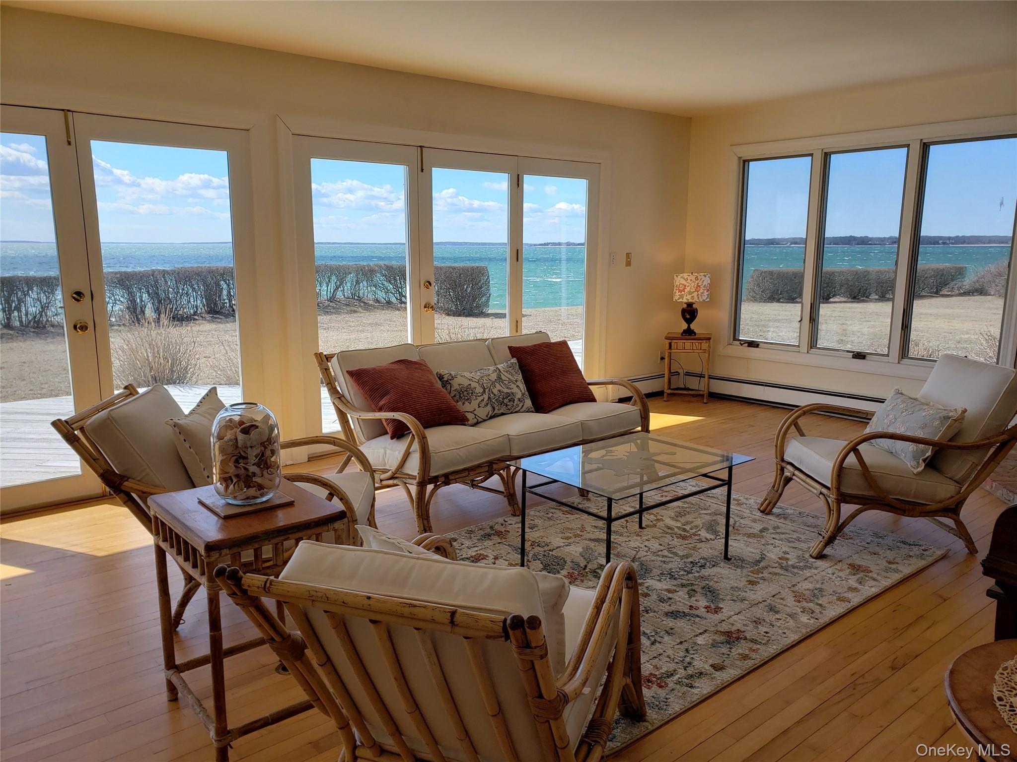 90 Peconic Avenue, Shelter Island, NY 11964