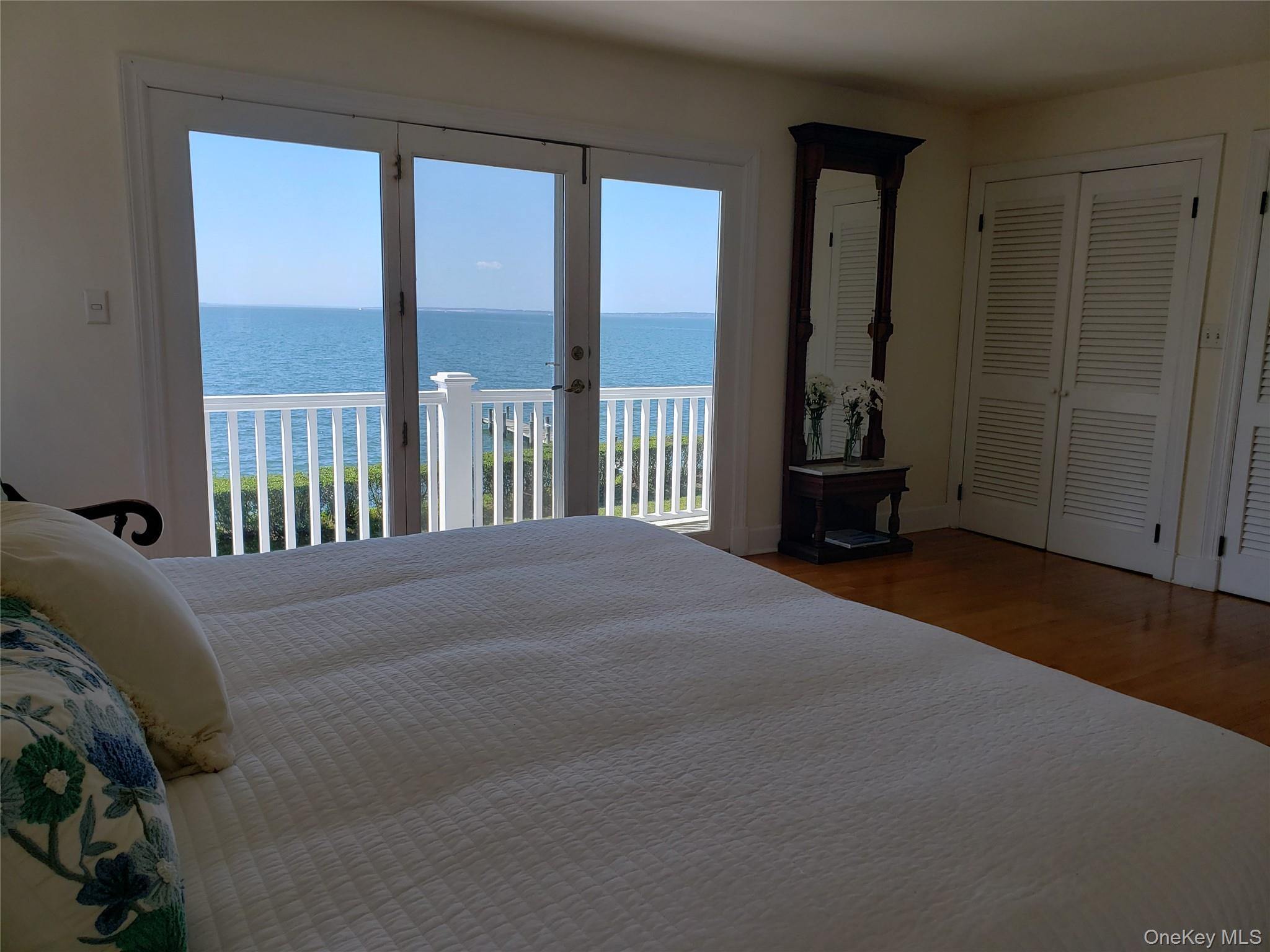 90 Peconic Avenue, Shelter Island, NY 11964