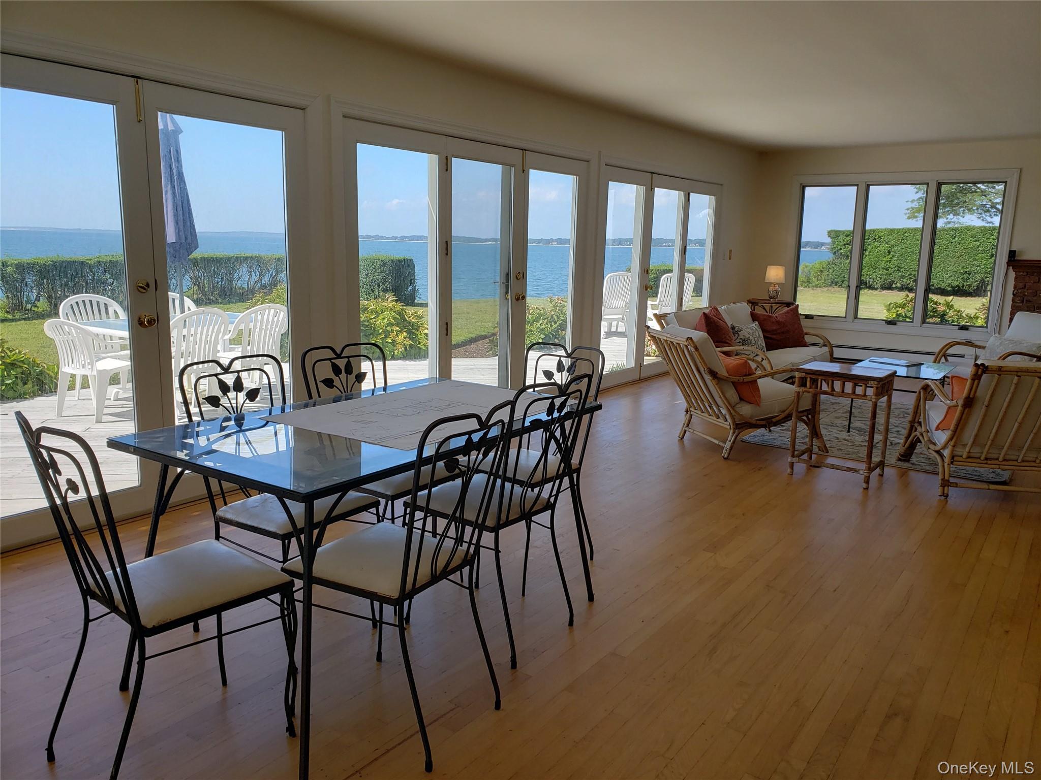 90 Peconic Avenue, Shelter Island, NY 11964