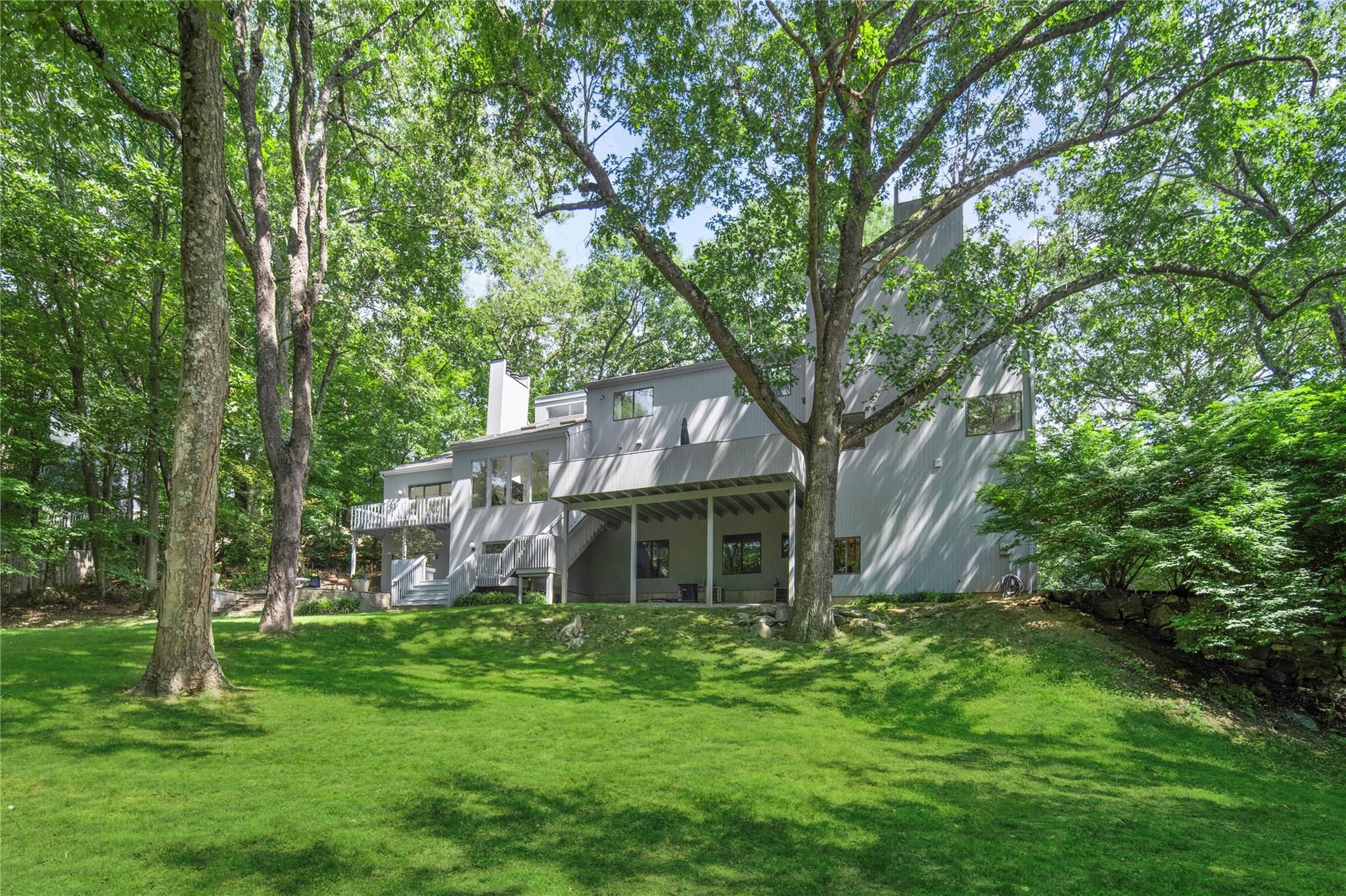 7 High Meadows Road, Mount Kisco, NY 10549
