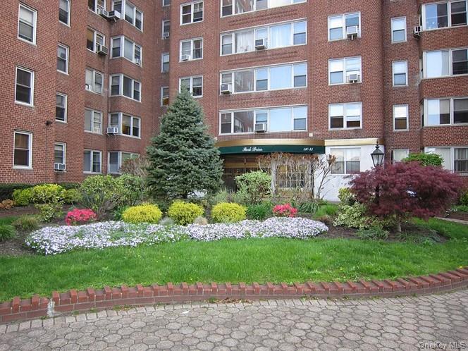 110-45 Queens Blvd # 719, Forest Hills, NY 11375