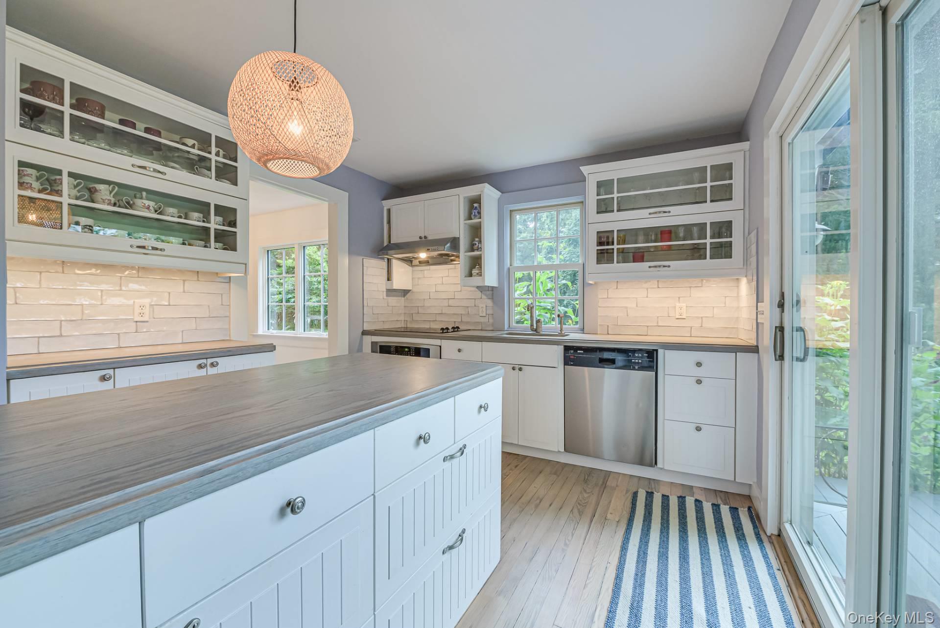 132 Sayres Path, Wainscott, NY 11975